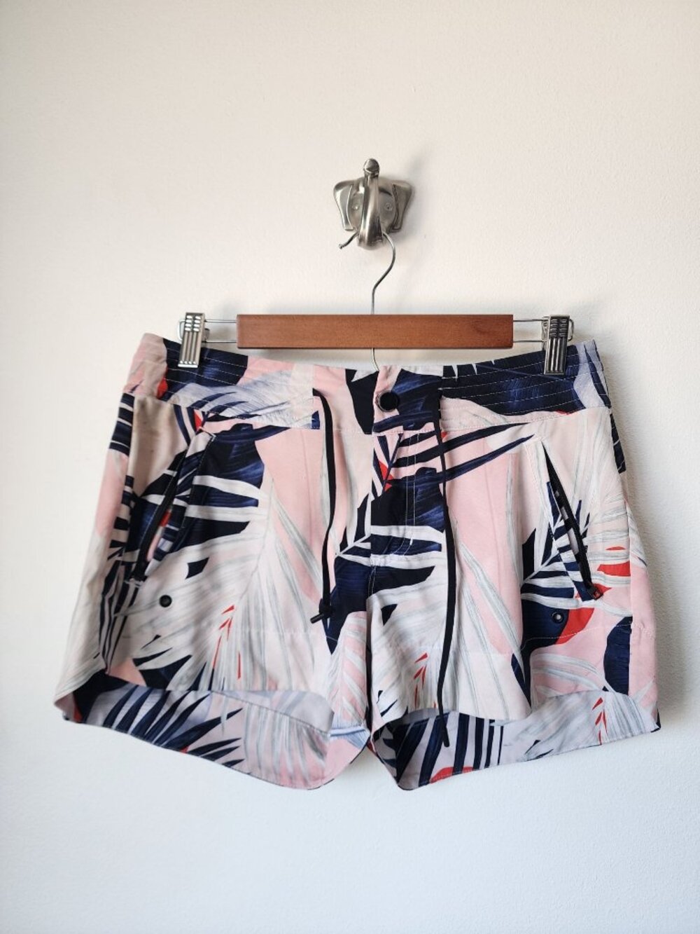 Athleta pink blue floral Hudson boardshorts 4